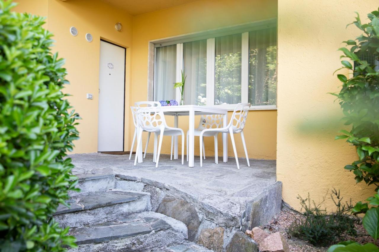 Charming Moment Di Villa Porta - Residenza Leonardo Луино Экстерьер фото